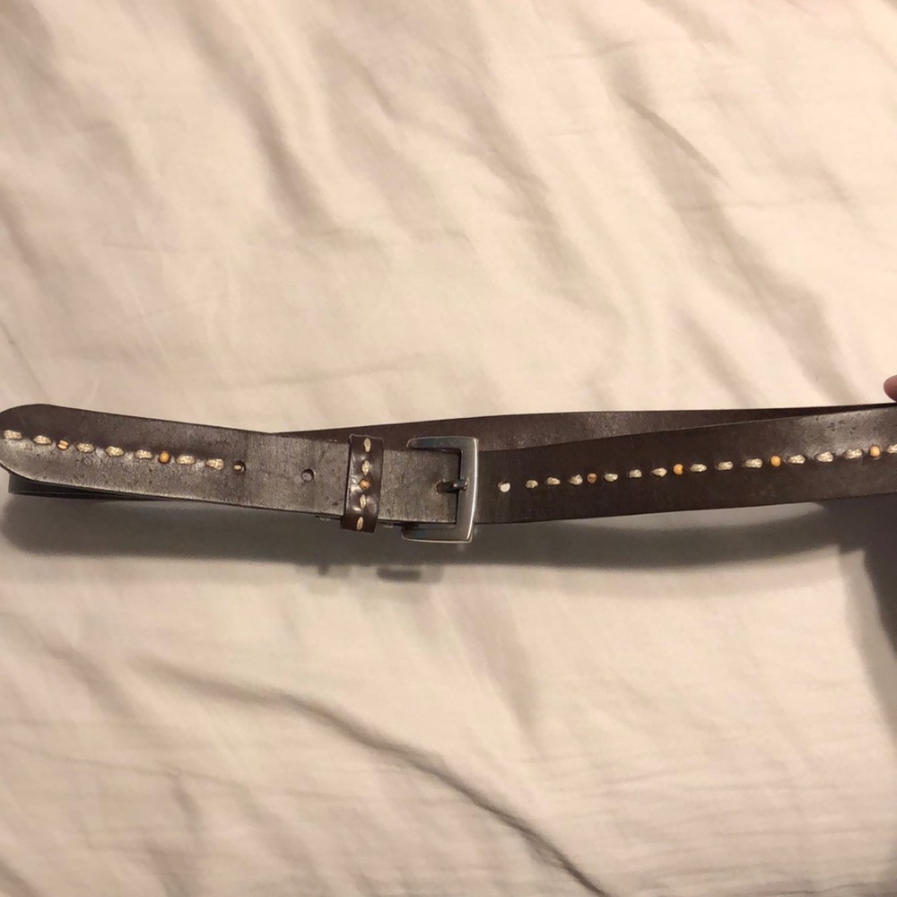 {Cherokee} leather belt